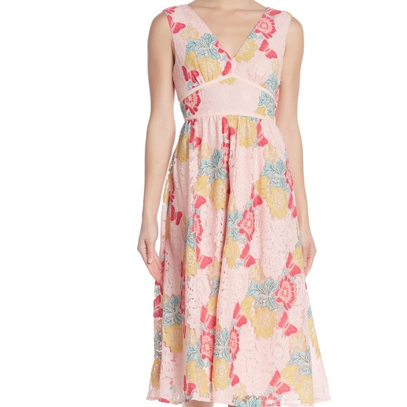 NSR Dresses & Skirts - NSR Maria V-Neck Lace Midi Dress Butterfly Floral